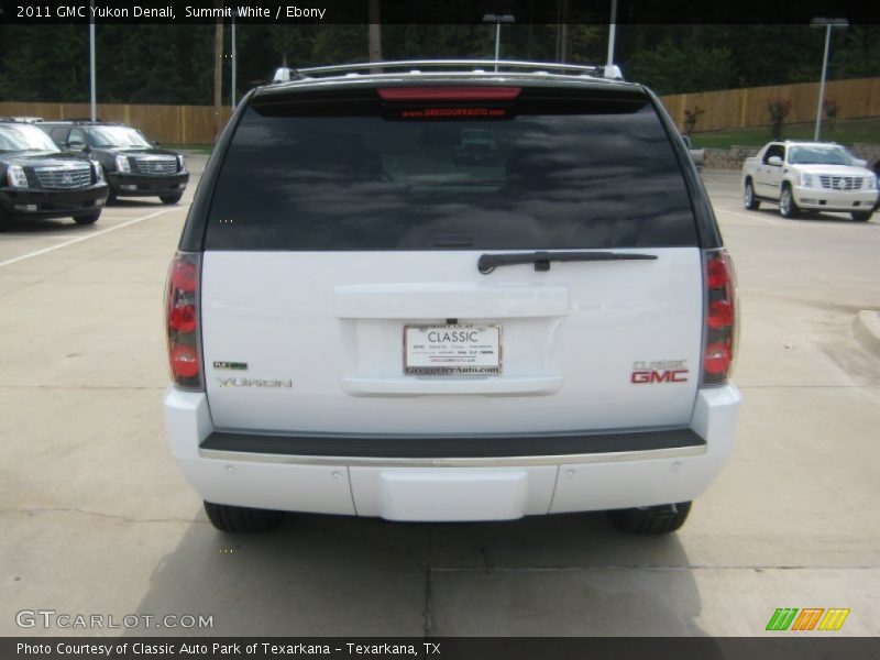 Summit White / Ebony 2011 GMC Yukon Denali