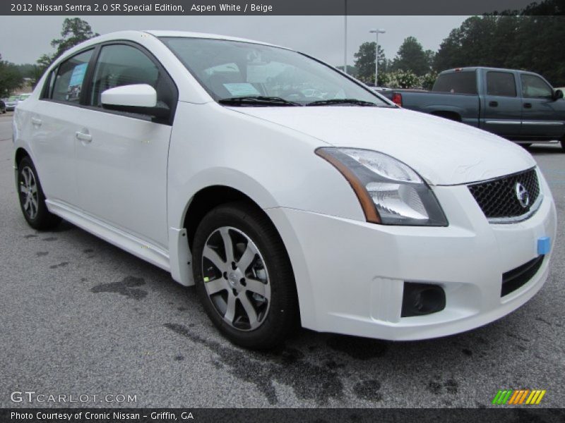 Aspen White / Beige 2012 Nissan Sentra 2.0 SR Special Edition