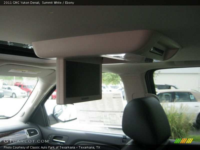 Summit White / Ebony 2011 GMC Yukon Denali