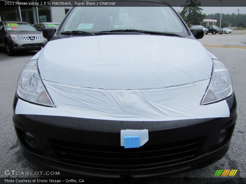 Super Black / Charcoal 2011 Nissan Versa 1.8 SL Hatchback