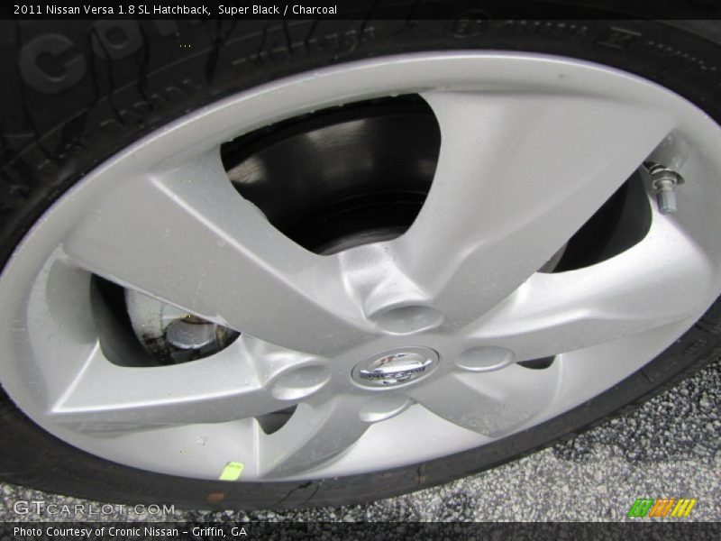 Super Black / Charcoal 2011 Nissan Versa 1.8 SL Hatchback