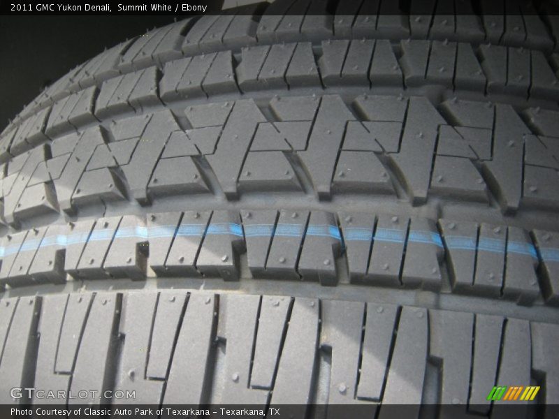 Summit White / Ebony 2011 GMC Yukon Denali
