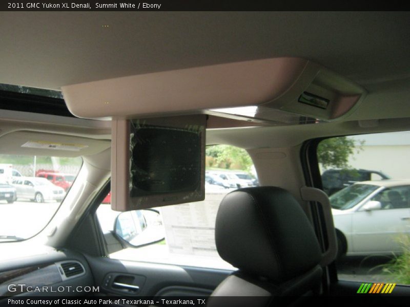 Summit White / Ebony 2011 GMC Yukon XL Denali