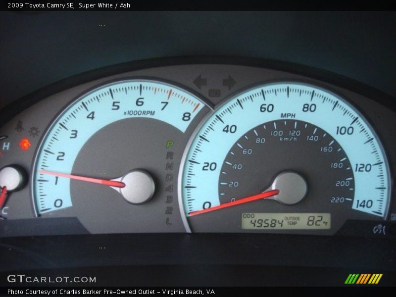 Super White / Ash 2009 Toyota Camry SE