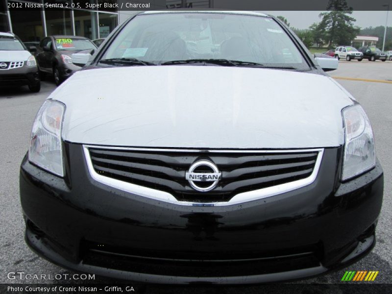 Super Black / Charcoal 2012 Nissan Sentra 2.0 S
