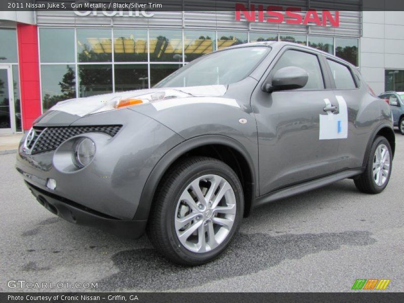 Gun Metallic / Black/Silver Trim 2011 Nissan Juke S