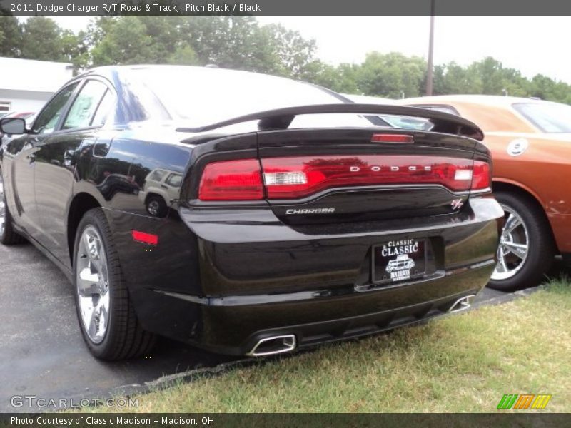 Pitch Black / Black 2011 Dodge Charger R/T Road & Track