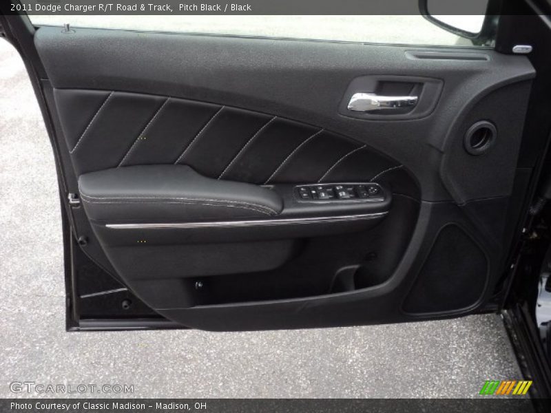 Pitch Black / Black 2011 Dodge Charger R/T Road & Track