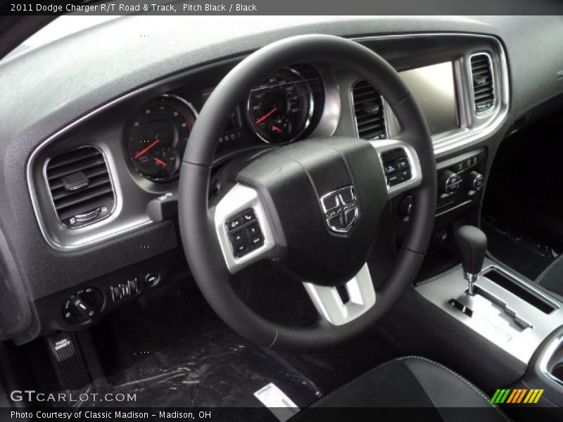 Pitch Black / Black 2011 Dodge Charger R/T Road & Track