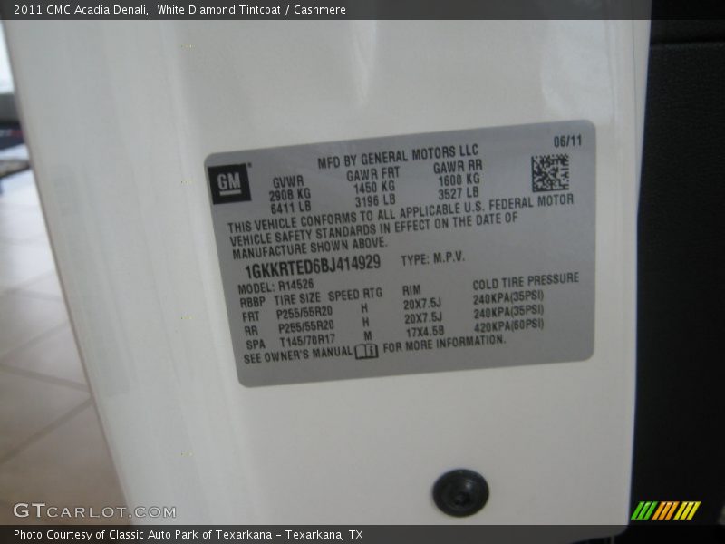 White Diamond Tintcoat / Cashmere 2011 GMC Acadia Denali