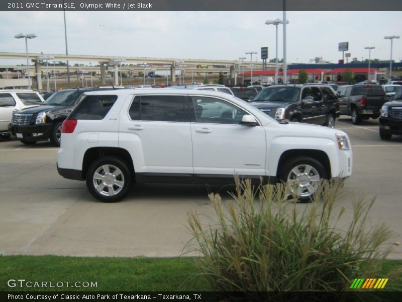 Olympic White / Jet Black 2011 GMC Terrain SLE