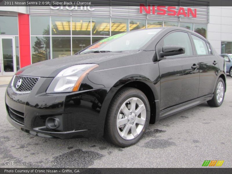 Super Black / Charcoal 2011 Nissan Sentra 2.0 SR