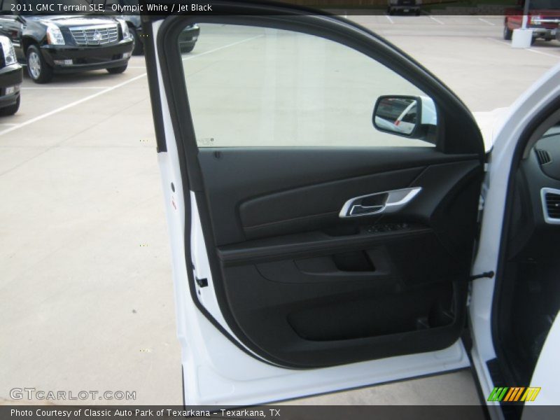 Olympic White / Jet Black 2011 GMC Terrain SLE
