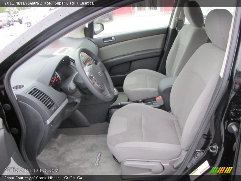Super Black / Charcoal 2011 Nissan Sentra 2.0 SR