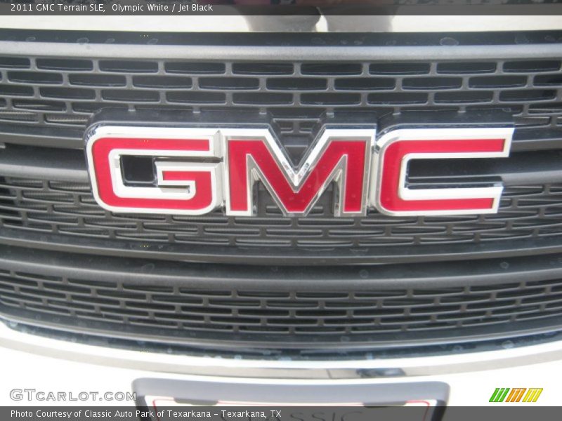 Olympic White / Jet Black 2011 GMC Terrain SLE
