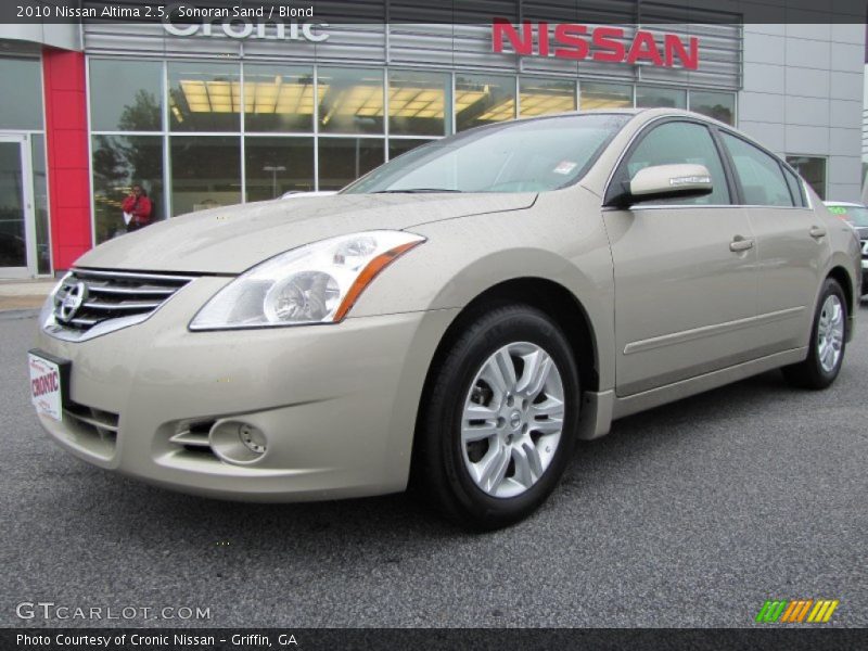 Sonoran Sand / Blond 2010 Nissan Altima 2.5