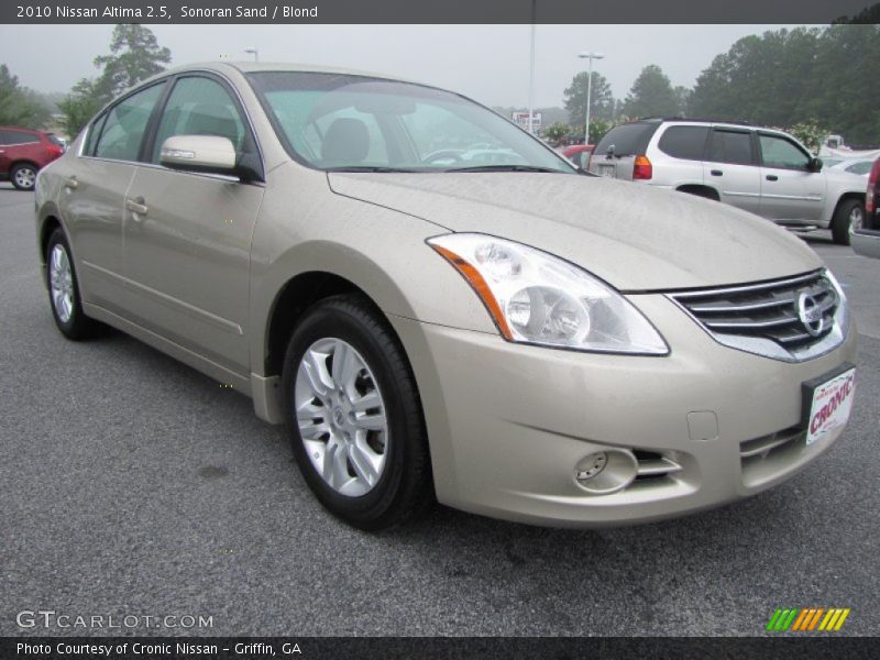 Sonoran Sand / Blond 2010 Nissan Altima 2.5