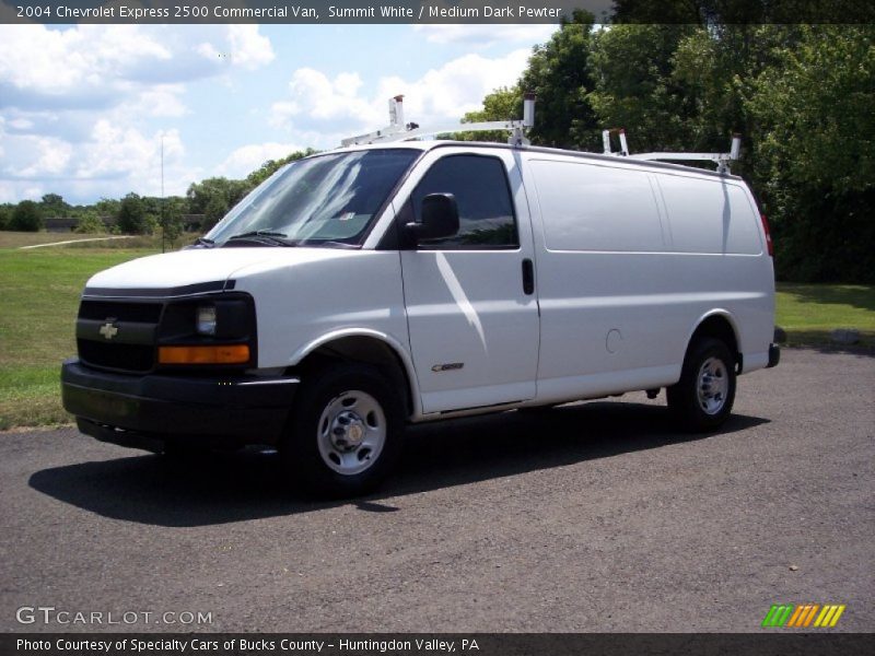 Summit White / Medium Dark Pewter 2004 Chevrolet Express 2500 Commercial Van