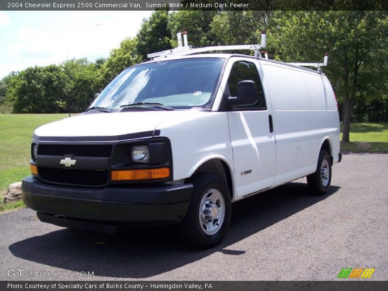 Summit White / Medium Dark Pewter 2004 Chevrolet Express 2500 Commercial Van
