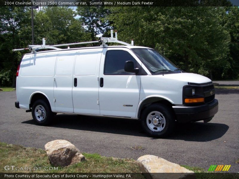 Summit White / Medium Dark Pewter 2004 Chevrolet Express 2500 Commercial Van