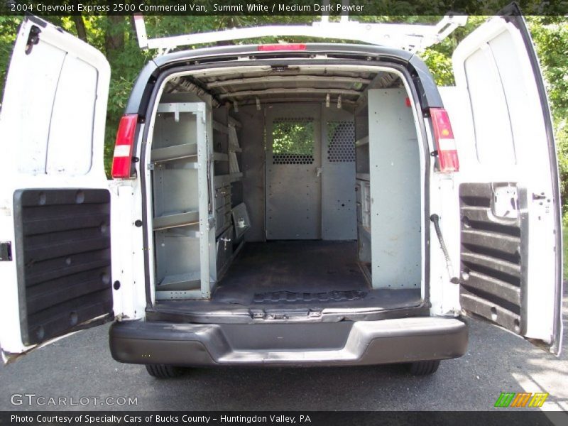 Summit White / Medium Dark Pewter 2004 Chevrolet Express 2500 Commercial Van