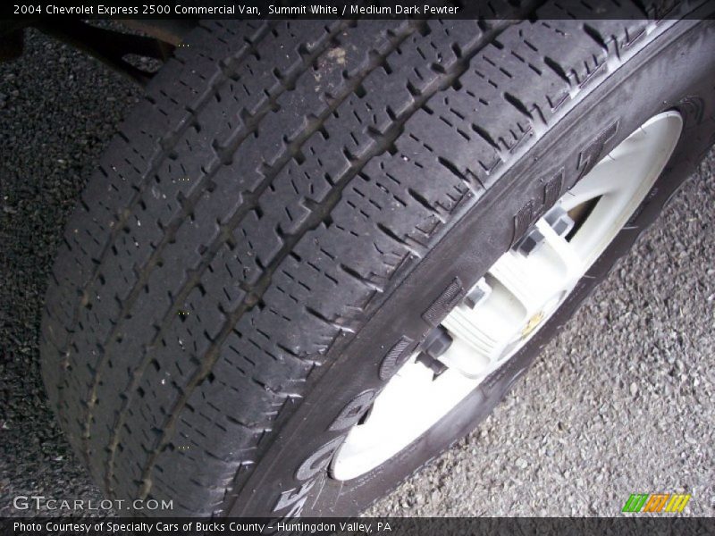 Summit White / Medium Dark Pewter 2004 Chevrolet Express 2500 Commercial Van