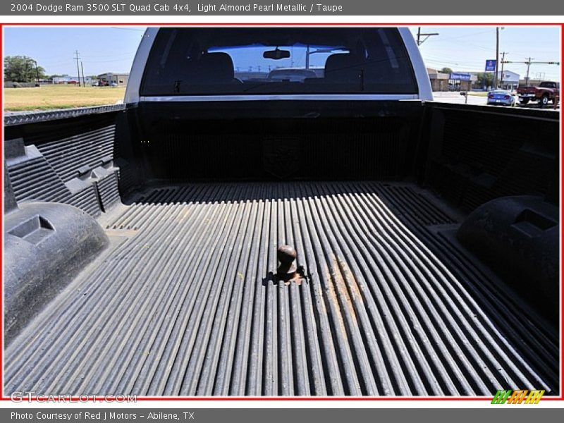 Light Almond Pearl Metallic / Taupe 2004 Dodge Ram 3500 SLT Quad Cab 4x4