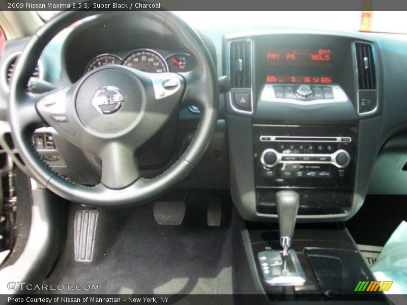 Super Black / Charcoal 2009 Nissan Maxima 3.5 S