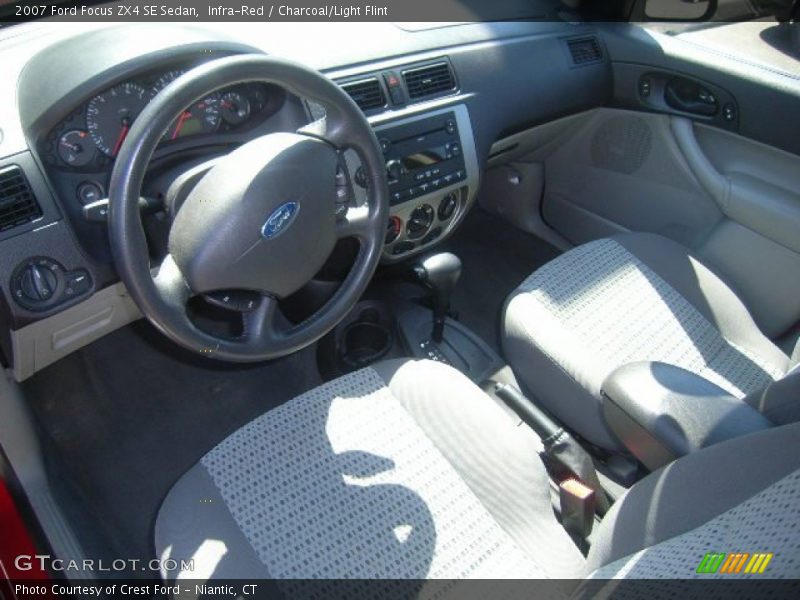 Infra-Red / Charcoal/Light Flint 2007 Ford Focus ZX4 SE Sedan