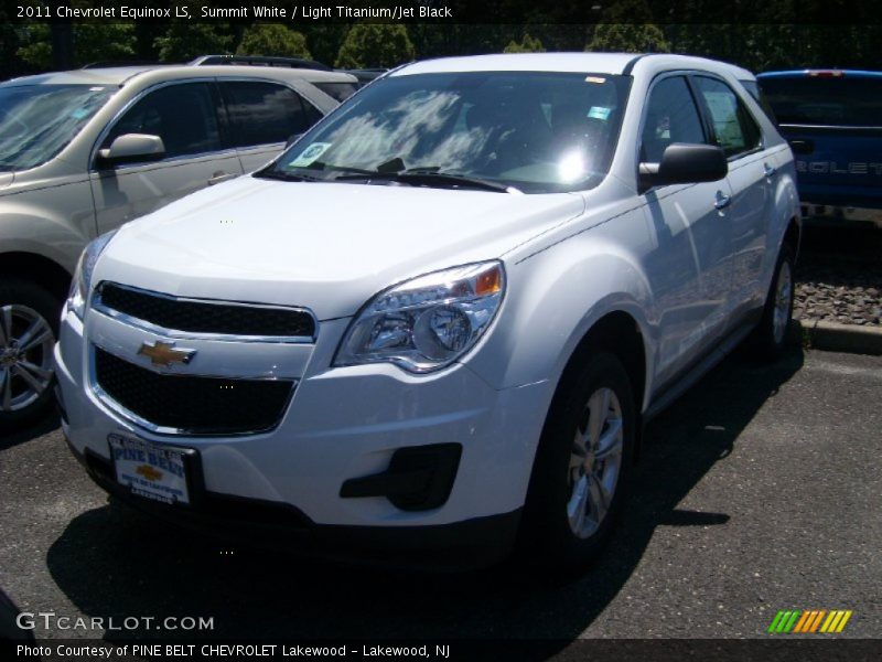 Summit White / Light Titanium/Jet Black 2011 Chevrolet Equinox LS