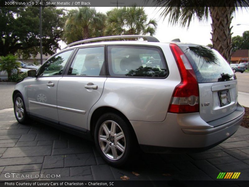 Silver Metallic / Off Black 2006 Volvo V50 2.4i