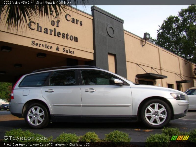 Silver Metallic / Off Black 2006 Volvo V50 2.4i