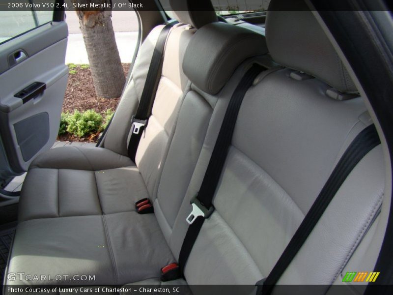 Silver Metallic / Off Black 2006 Volvo V50 2.4i