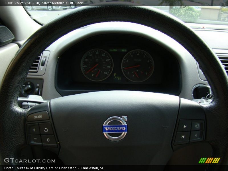 Silver Metallic / Off Black 2006 Volvo V50 2.4i
