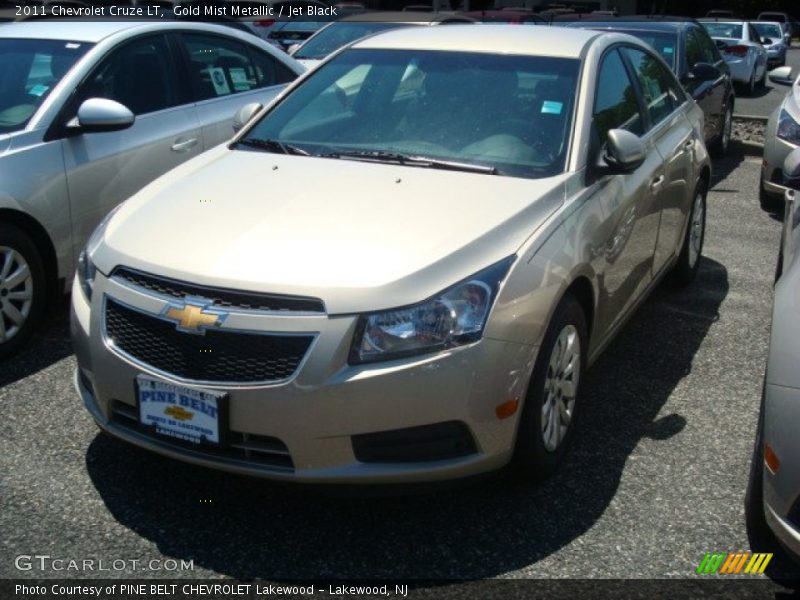 Gold Mist Metallic / Jet Black 2011 Chevrolet Cruze LT
