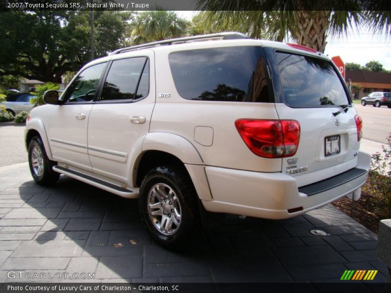 Natural White / Taupe 2007 Toyota Sequoia SR5