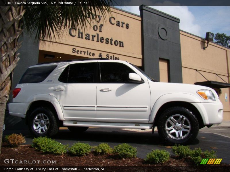 Natural White / Taupe 2007 Toyota Sequoia SR5