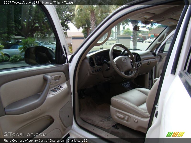 Natural White / Taupe 2007 Toyota Sequoia SR5