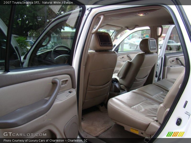 Natural White / Taupe 2007 Toyota Sequoia SR5