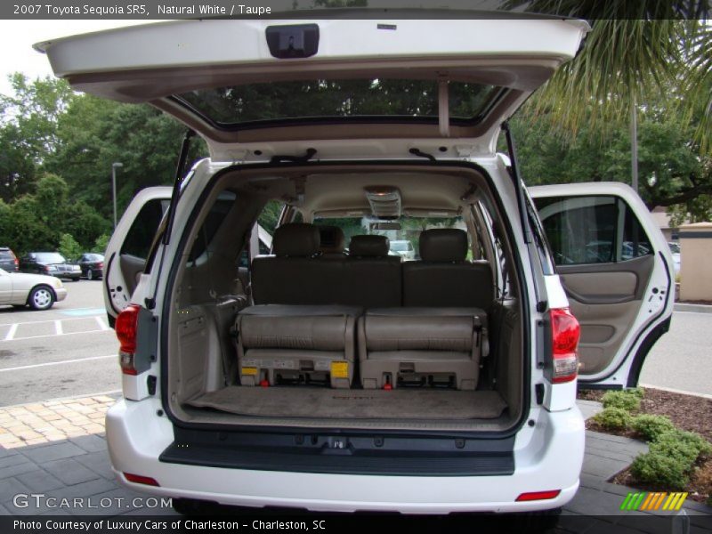 Natural White / Taupe 2007 Toyota Sequoia SR5