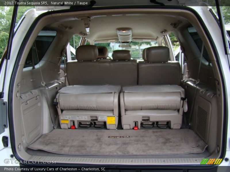 Natural White / Taupe 2007 Toyota Sequoia SR5