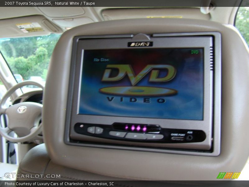 Natural White / Taupe 2007 Toyota Sequoia SR5
