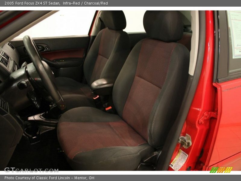 2005 Focus ZX4 ST Sedan Charcoal/Red Interior