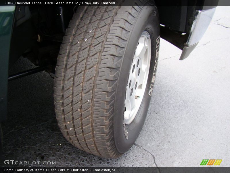 Dark Green Metallic / Gray/Dark Charcoal 2004 Chevrolet Tahoe