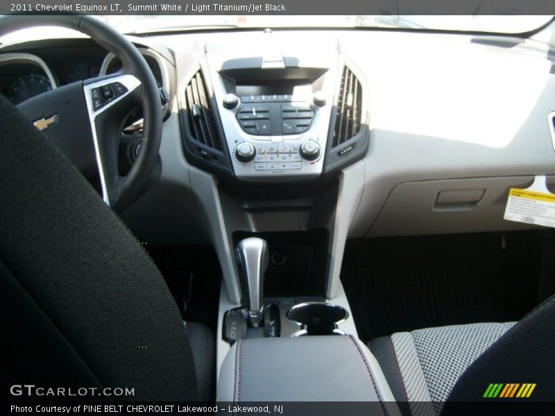 Summit White / Light Titanium/Jet Black 2011 Chevrolet Equinox LT