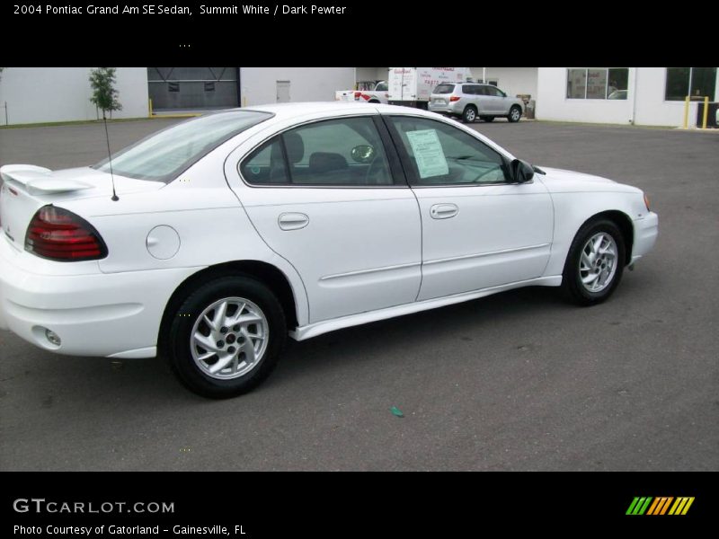 Summit White / Dark Pewter 2004 Pontiac Grand Am SE Sedan
