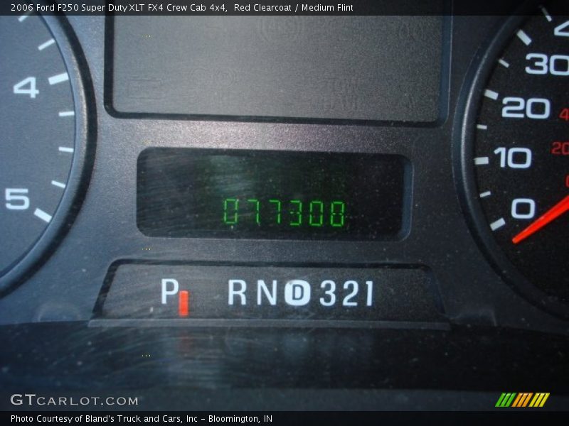 Red Clearcoat / Medium Flint 2006 Ford F250 Super Duty XLT FX4 Crew Cab 4x4