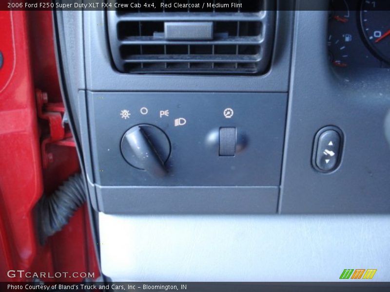 Red Clearcoat / Medium Flint 2006 Ford F250 Super Duty XLT FX4 Crew Cab 4x4