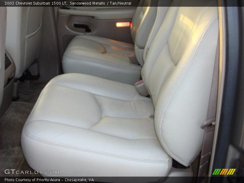  2003 Suburban 1500 LT Tan/Neutral Interior