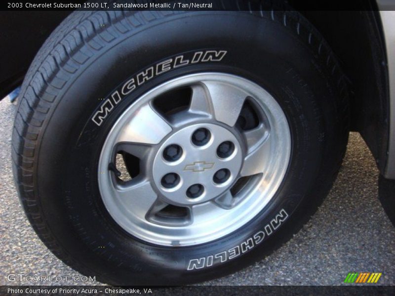 2003 Suburban 1500 LT Wheel